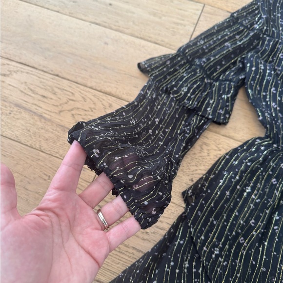 Tularosa Black Gold Metallic Pinstripe Tiered Ruffle Mini Dress XS Boho (598) - Picture 10 of 12